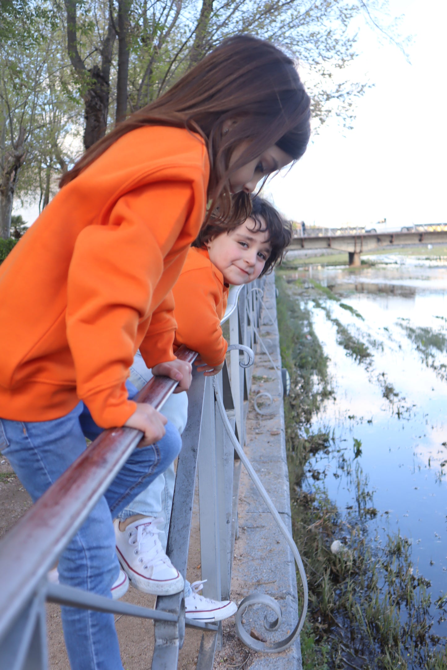 Sudadera naranja